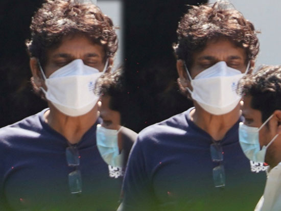 Nagarjuna With bunny Vas after special screening of MEB